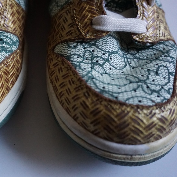 NIKE | WOMEN'S NIKE DUNK HIGH PREMIUM 'NORI DESERT BLOOM' - Picture 8 of 8